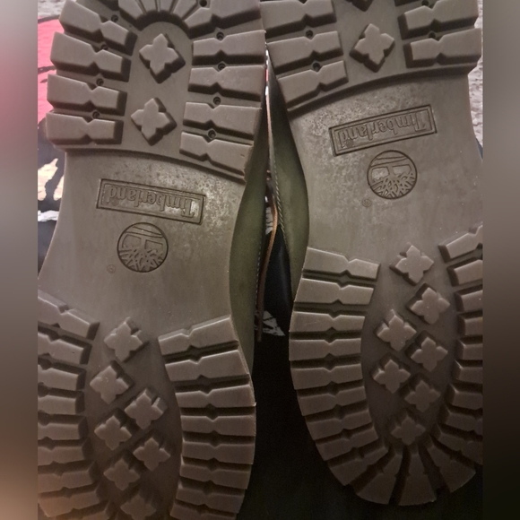 Green Timberland Boots - Picture 9 of 10